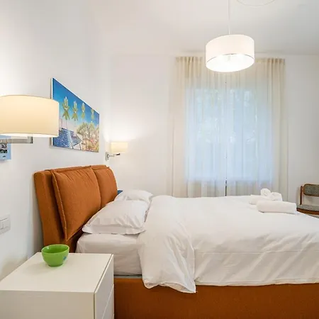 - Modern Apartamento Cernobbio