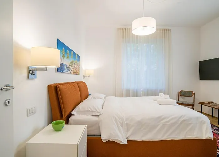 - Modern Apartment Cernobbio